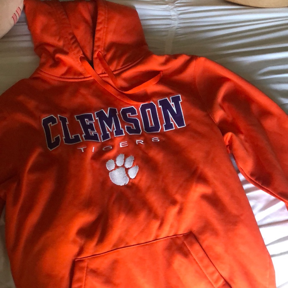 Clemson tigers sweatshirt size Medium